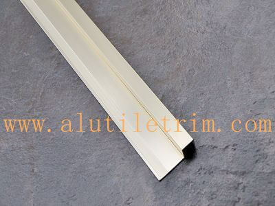 Square edge aluminum tile trim